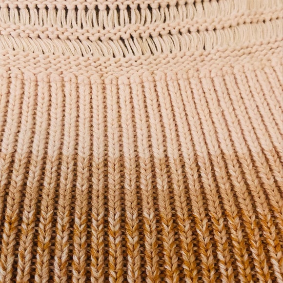 FREE PEOPLE CROPPED CABLE KNIT TURTLENECK SWEATER - BELL TATTERED SLEEVES - Picture 5 of 8